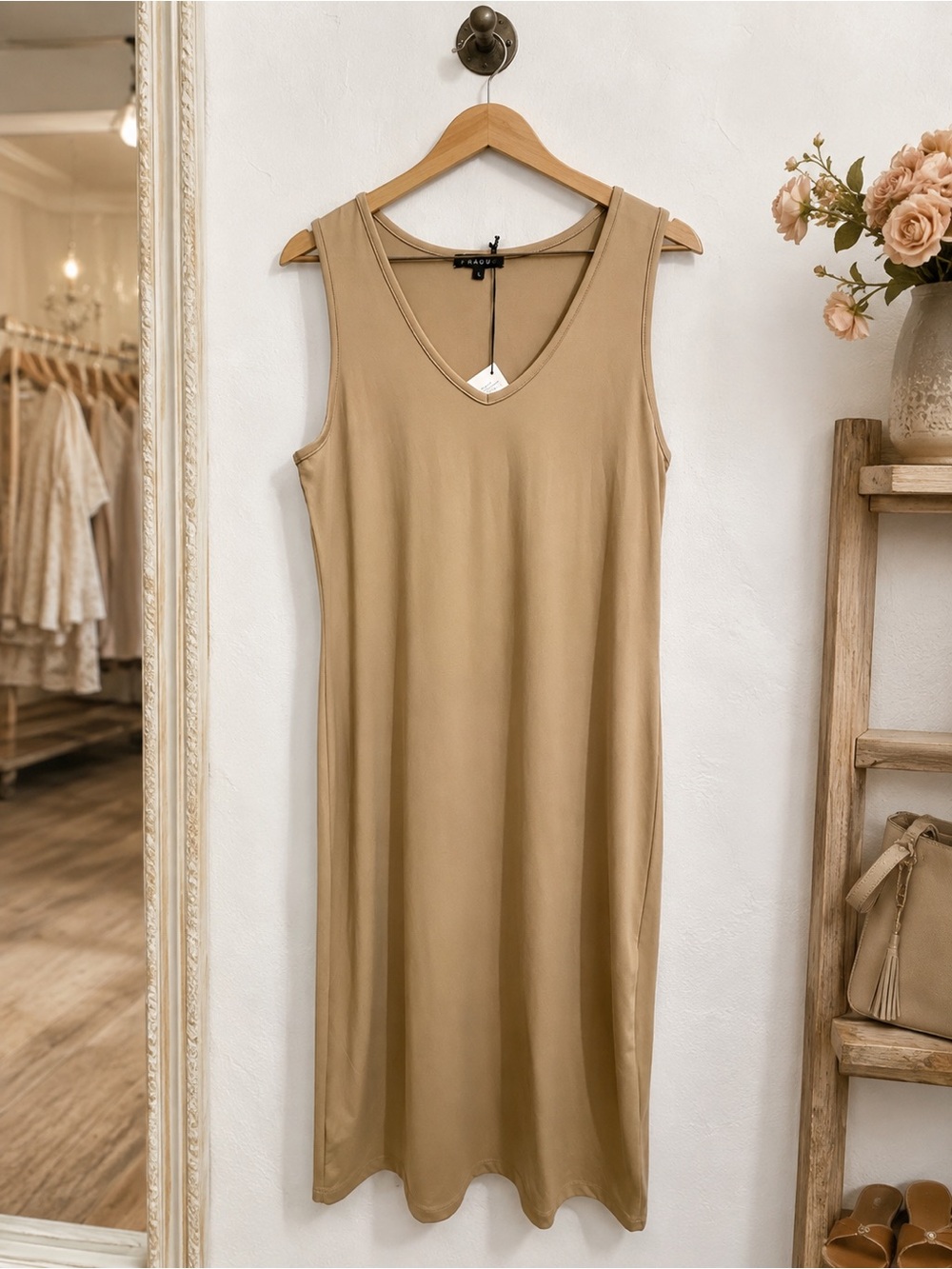 PRAGUE Women’s Large Beige V-Neck Sleeveless Midi Shift Dress NWT